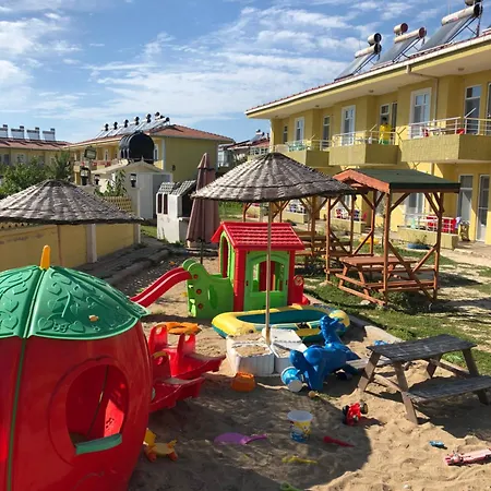 Saros Aslan Apart 3* Вакиф