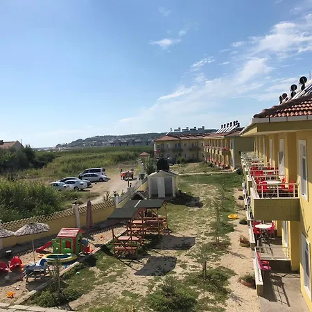 Saros Aslan Apart Апарт-отель