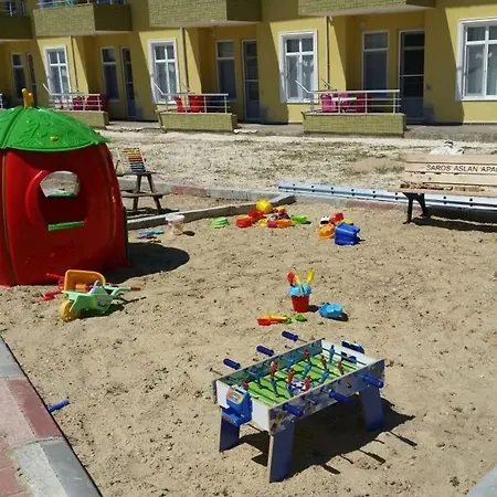 Saros Aslan Apart 3*